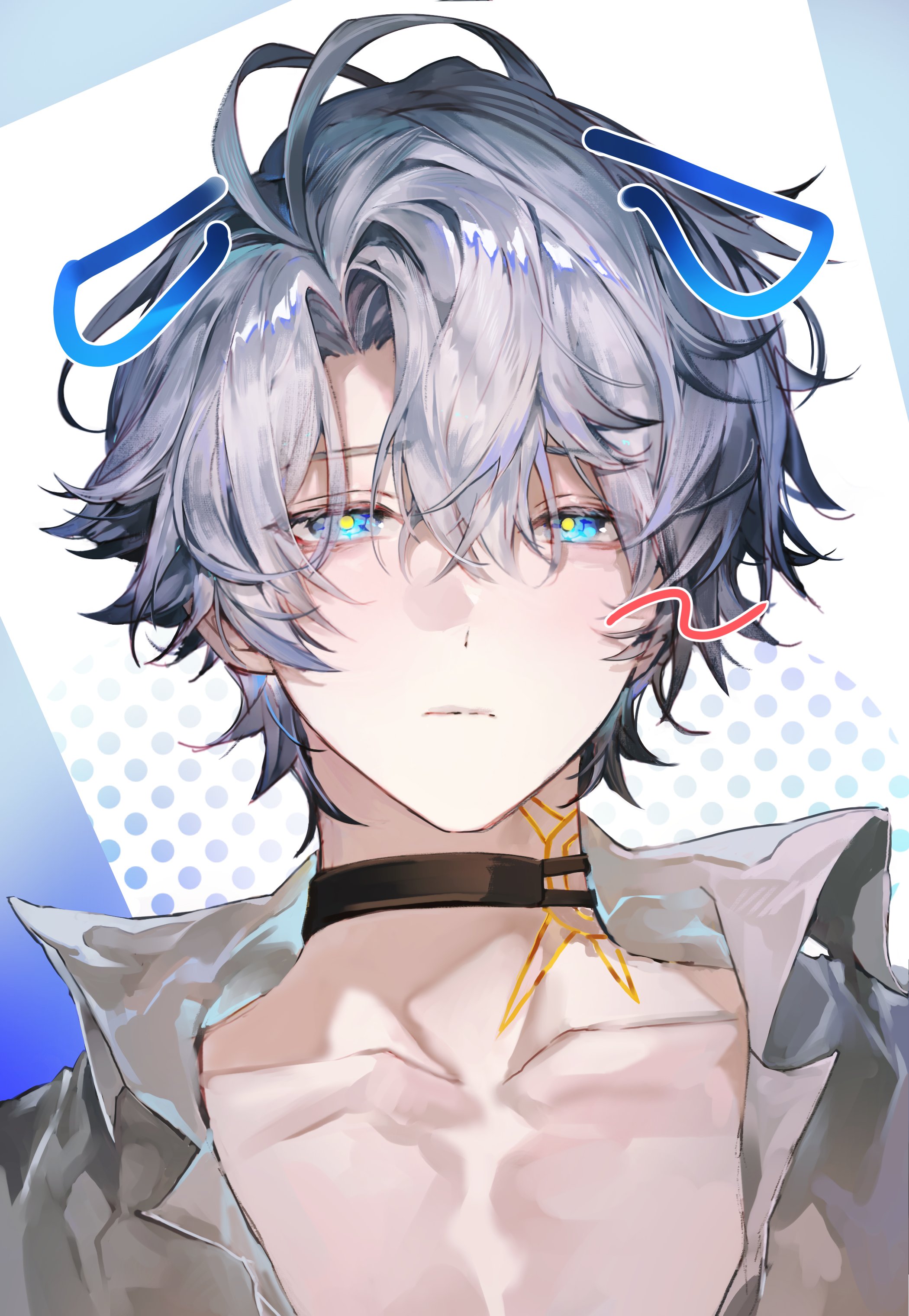 kkuekkue (chifer1958), phainon (honkai: star rail), honkai: star rail, honkai (series), absurdres, highres, 1boy, antenna hair, black choker, blue eyes, choker, closed mouth, collarbone, crossed bangs, grey hair, grey shirt, hair between eyes, looking at viewer, male focus, open clothes, open shirt, parted bangs, shirt, short hair, solo, sun symbol, sun tattoo, tan, tattoo, upper body, yellow pupils