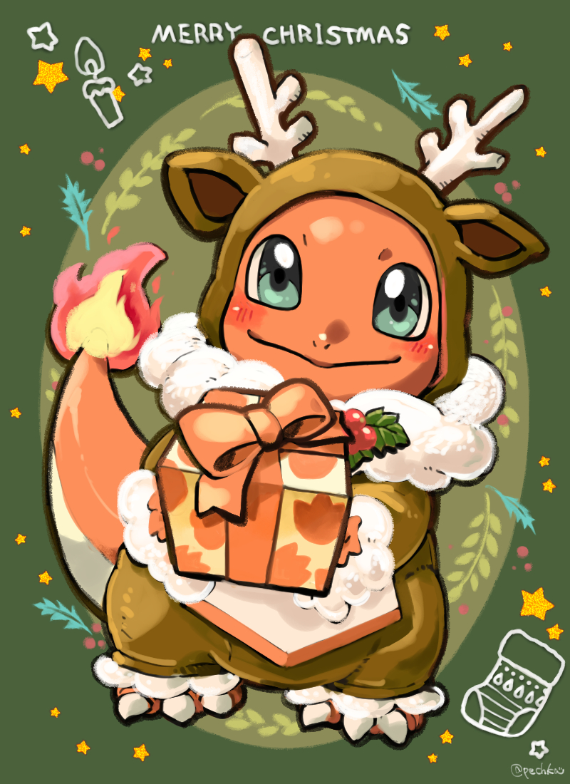 pechka, charmander, nintendo, pokemon, commentary request, animal costume, antlers, blush, christmas, closed mouth, clothed pokemon, fire, flame-tipped tail, full body, gen 1 pokemon, gift, green background, holding, holding gift, hood, hood up, horns, looking at viewer, no humans, pokemon (creature), reindeer costume, smile, solo, tail