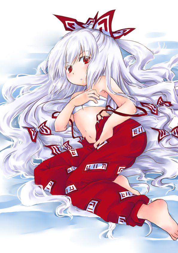 ogakuru, fujiwara no mokou, touhou, silver hair, 1girl, ass, barefoot, bow, feet, female focus, hair bow, hair ribbon, long hair, lying, multiple hair bows, red eyes, ribbon, sarashi, solo