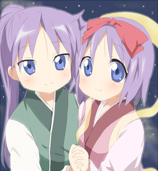 maruki (punchiki), hiiragi kagami, hiiragi tsukasa, lucky star, bad id, 00s, 2girls, blue eyes, bow, hair bow, happy, holding hands, multiple girls, night, ponytail, purple hair, siblings, sisters, smile, star (symbol), tanabata, twins, upper body
