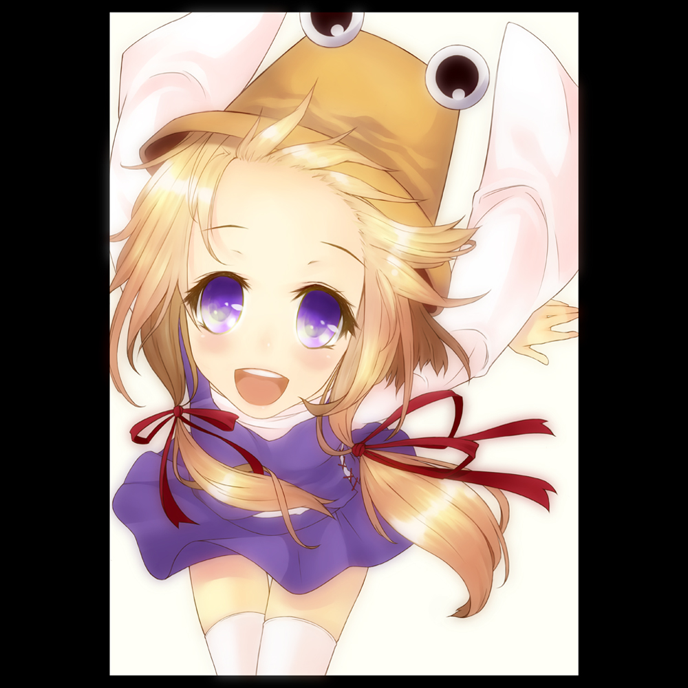 toufu, toufu (kasaharasho), moriya suwako, touhou, bad id, bad pixiv id, 1girl, blonde hair, blue eyes, female focus, hair ribbon, hat, ribbon, short hair, simple background, solo, thighhighs