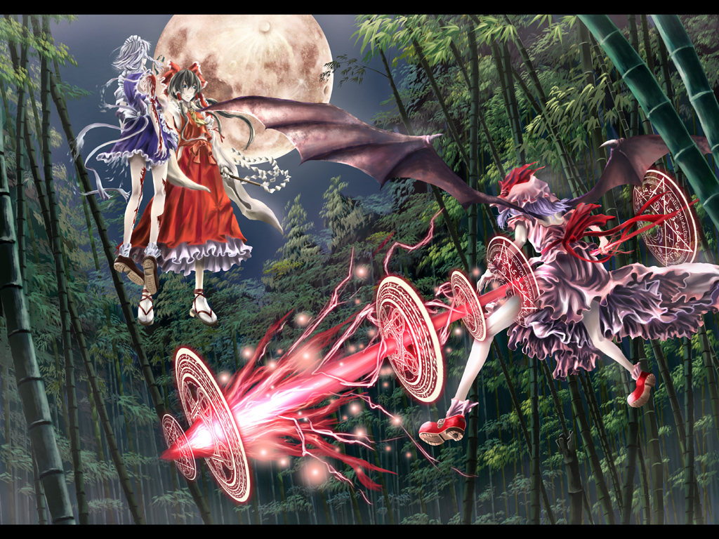 yorubehakiete tenohiragaeshi, hakurei reimu, izayoi sakuya, remilia scarlet, touhou, light purple hair, silver hair, 3girls, bamboo, bamboo forest, bat wings, battle, black hair, blood, bow, detached sleeves, female focus, flying, forest, full moon, gohei, hat, holding, holding gohei, injury, japanese clothes, letterboxed, magic circle, miko, moon, multiple girls, nature, night, polearm, red moon, scenery, short hair, spear, spear the gungnir, weapon, wings