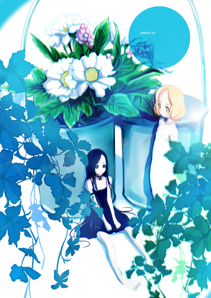 tsuka (blind side), original, 00s, 2009, 2girls, black dress, black hair, blonde hair, dated, dress, flower, from above, mini person, minigirl, multiple girls, plant, sitting, smile