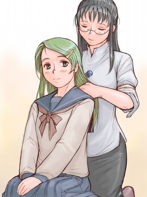 tsuda nanafushi, kanaria, kusabue mitsu, rozen maiden, 00s, 2girls, aged up, black hair, blush, brushing another's hair, brushing hair, closed eyes, glasses, green eyes, green hair, hair brush, multiple girls, school uniform, serafuku, smile