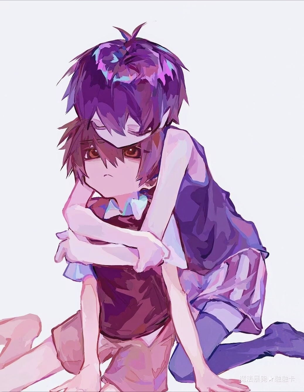 omori (omori), sunny (omori), omori, chinese commentary, commentary request, highres, translation request, 2boys, :<, alternate eye color, antenna hair, arm support, bare arms, bare legs, bare shoulders, barefoot, black hair, black sweater vest, black tank top, black thighhighs, brown eyes, brown shorts, chinese text, closed eyes, closed mouth, collared shirt, colored skin, full body, grey background, head rest, hug, hug from behind, knees out of frame, looking at another, looking up, male focus, mellocaa, multiple boys, shirt, short sleeves, shorts, simple background, sitting, striped clothes, striped shorts, sweater vest, tank top, thighhighs, two-tone shorts, u u, vertical-striped clothes, vertical-striped shorts, white shirt, white shorts, white skin