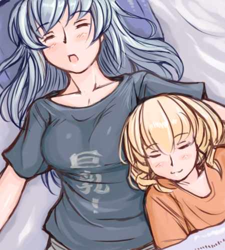 tsuda nanafushi, hinaichigo, suigintou, rozen maiden, silver hair, lowres, 00s, 2girls, aged up, blonde hair, breasts, casual, closed eyes, clothes writing, large breasts, long hair, multiple girls, open mouth, shirt, short hair, sleeping, t-shirt