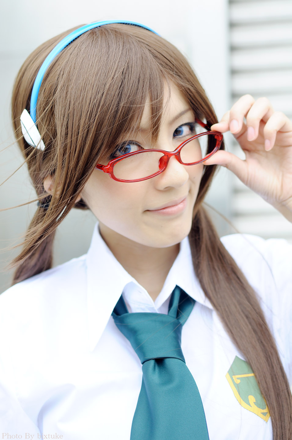 chamaro, makinami mari illustrious, evangelion: 2.0 you can (not) advance, neon genesis evangelion, rebuild of evangelion, cosplay photo, highres, photo (medium), brown hair, cosplay, glasses, hairband, long hair, necktie, school uniform, solo, twintails
