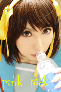 suzumiya haruhi, suzumiya haruhi no yuuutsu, lowres, photo (medium), brown hair, close-up, cosplay, drinking, mizuno shiro