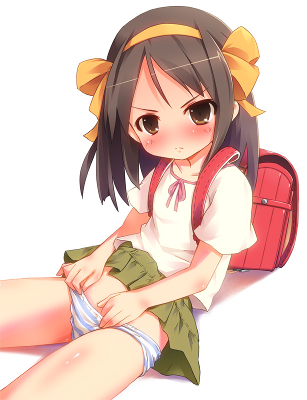 pu-en, suzumiya haruhi, suzumiya haruhi (young), suzumiya haruhi no yuuutsu, 00s, 1girl, aged down, angry, backpack, bag, black hair, blue panties, blush, body blush, brown eyes, clothes lift, embarrassed, female focus, flat chest, frown, groin, hair ribbon, hairband, loli, looking at viewer, looking back, medium hair, no nose, orange hairband, panties, panty pull, parted bangs, pleated skirt, profile, randoseru, reclining, ribbon, shadow, shirt, short hair, simple background, sitting, skirt, skirt lift, solo, striped clothes, striped panties, t-shirt, underwear, undressing, white background, white panties