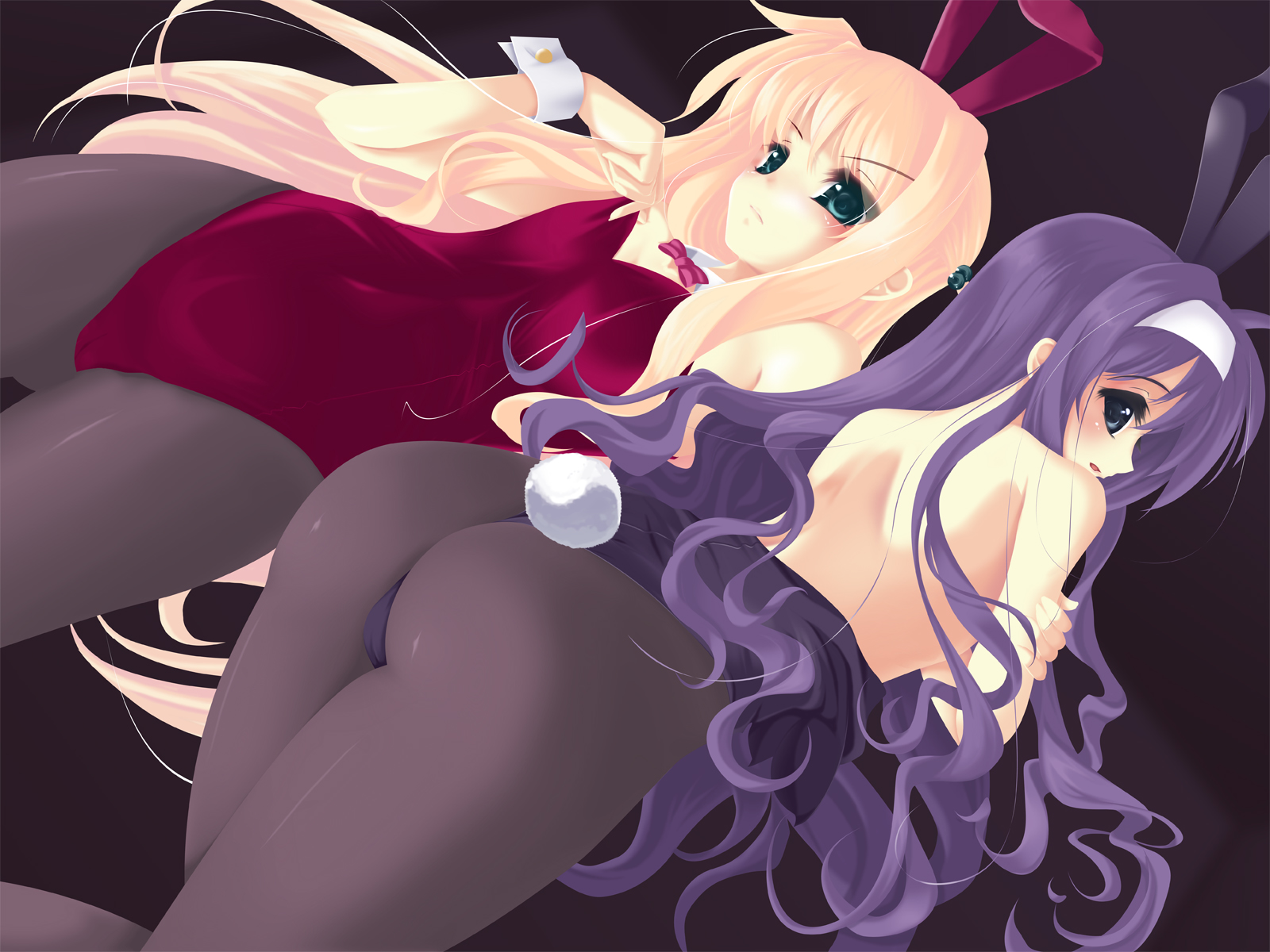 frapowa, arisa bunnings, tsukimura suzuka, lyrical nanoha, mahou shoujo lyrical nanoha, mahou shoujo lyrical nanoha strikers, highres, 00s, 2girls, animal ears, ass, bare shoulders, black leotard, blonde hair, blue eyes, dutch angle, fake animal ears, green eyes, leotard, long hair, looking back, multiple girls, pantyhose, playboy bunny, purple hair, rabbit ears, rabbit tail, red leotard, tail, thong, thong leotard