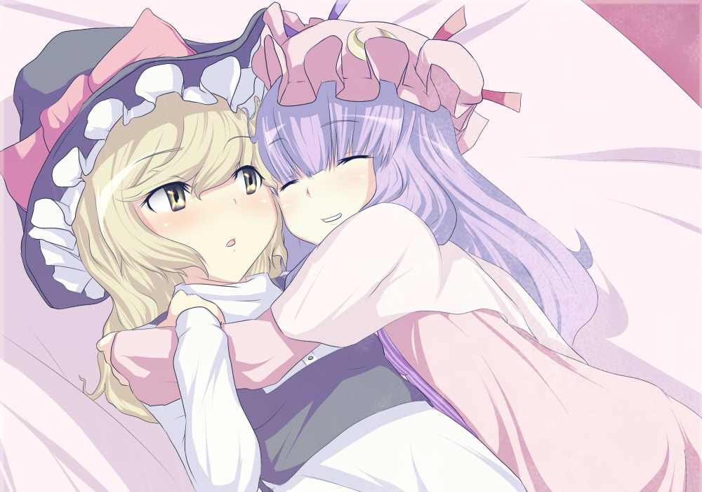 hamu (i33095), kirisame marisa, patchouli knowledge, touhou, bad id, bad pixiv id, 2girls, bed, blonde hair, blush, bow, closed eyes, female focus, hat, hug, lying, multiple girls, pink bow, purple hair, smile, witch, witch hat, yellow eyes, yuri