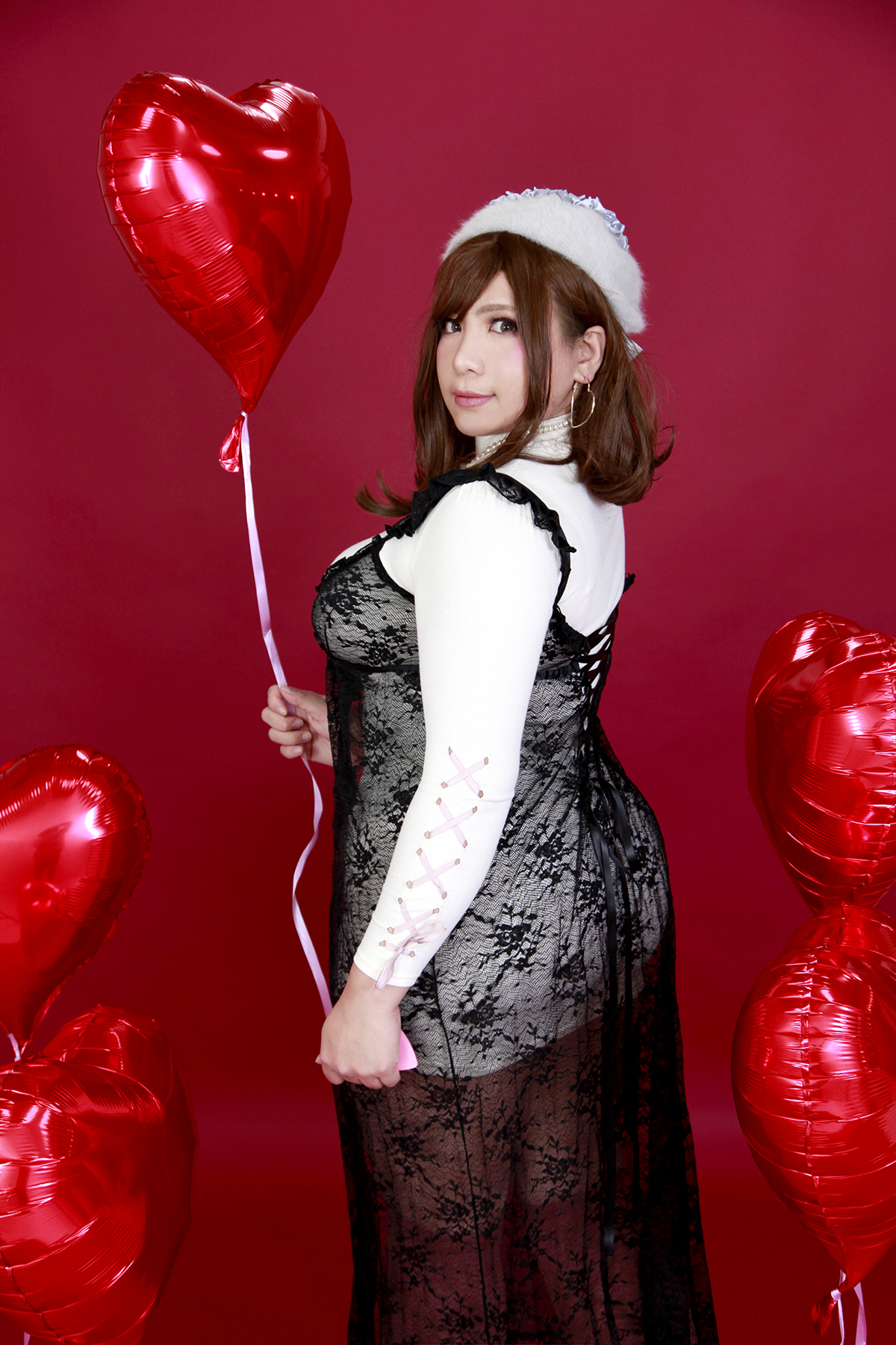 chouzuki maryou, highres, photo (medium), 1girl, asian, breasts, brown hair, large breasts, plump, solo