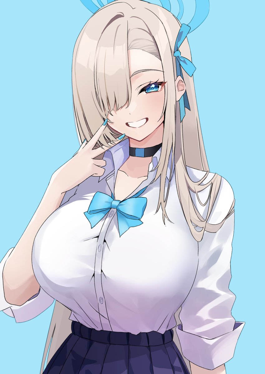 nakano kura, asuna (blue archive), asuna (school uniform) (blue archive), blue archive, commentary, highres, 1girl, blonde hair, blue bow, blue bowtie, blue eyes, blue halo, blue nails, blue ribbon, blush, bow, bowtie, breasts, choker, hair over one eye, hair ribbon, halo, large breasts, long hair, looking at viewer, nail polish, pleated skirt, ribbon, school uniform, shirt, skirt, sleeves rolled up, smile, solo, v, very long hair, white shirt