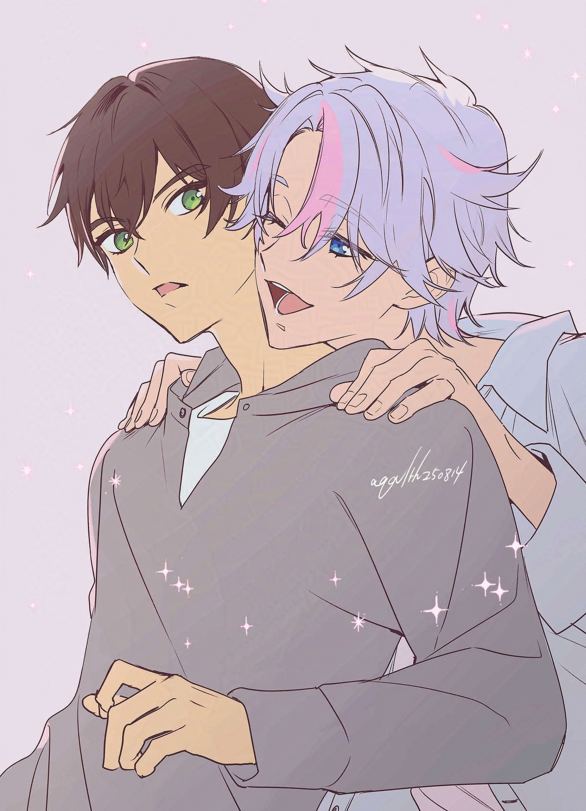 akua, hughie (pretty series), pretty series, waccha primagi!, commentary request, highres, 2boys, blue eyes, brown hair, green eyes, grey shirt, hands on another's shoulders, head on another's shoulder, ibuki touma, long sleeves, looking at another, male focus, multicolored hair, multiple boys, one eye closed, open mouth, purple hair, shirt, short hair, smile, sparkle, streaked hair, upper body