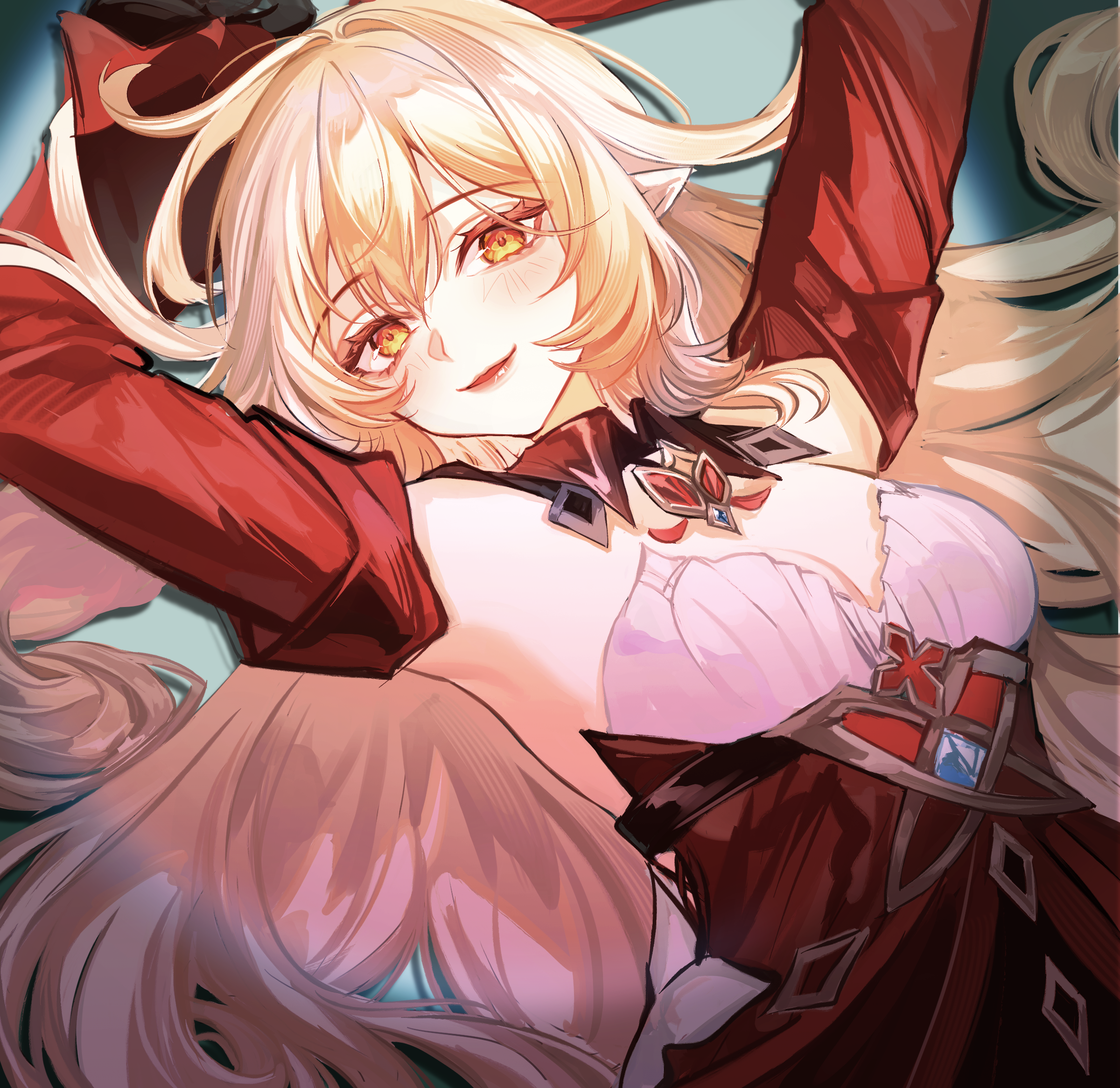 hei xing (pixiv 5165661), alice (genshin impact), genshin impact, chinese commentary, commentary request, highres, 1girl, blonde hair, breasts, cleavage, detached sleeves, dress, long hair, looking at viewer, lying, medium breasts, on back, orange eyes, pink hair, pointy ears, red dress, smile, upper body, very long hair