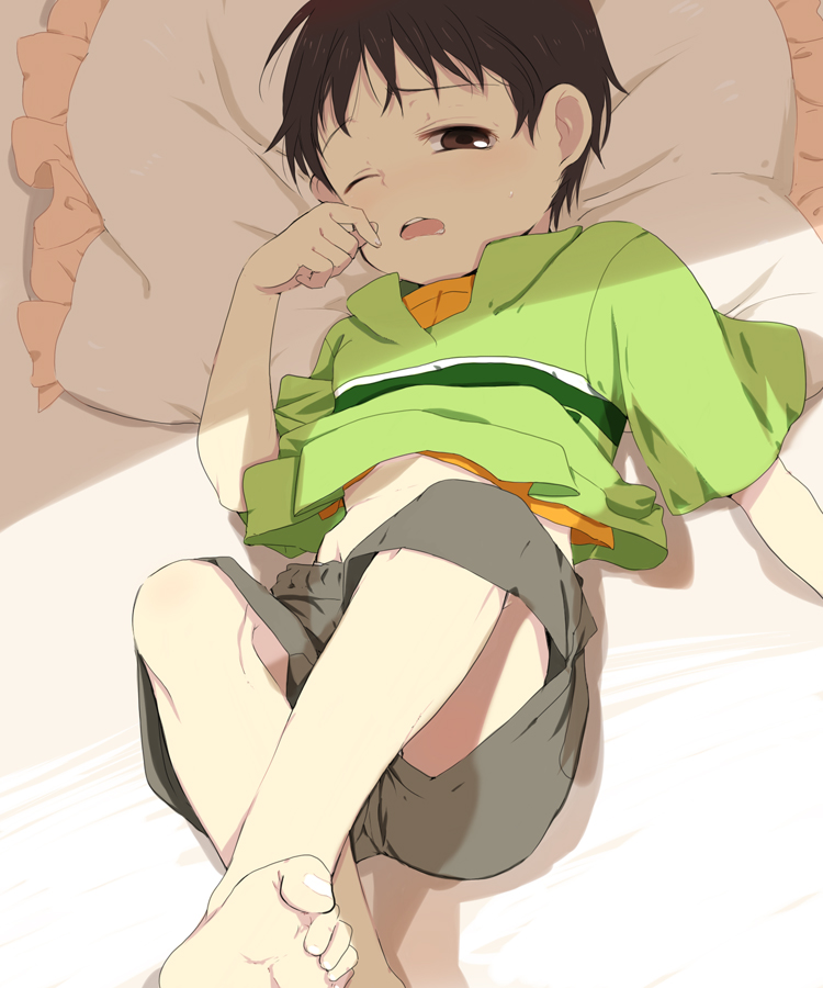 caterpillar (artist), shiratama shima, onozawa yuuki, tokyo magnitude 8.0, bad id, bad pixiv id, 00s, 1boy, barefoot, blush, child, feet, lying, male focus, on back, one eye closed, pillow, shorts, solo, sweat, wink