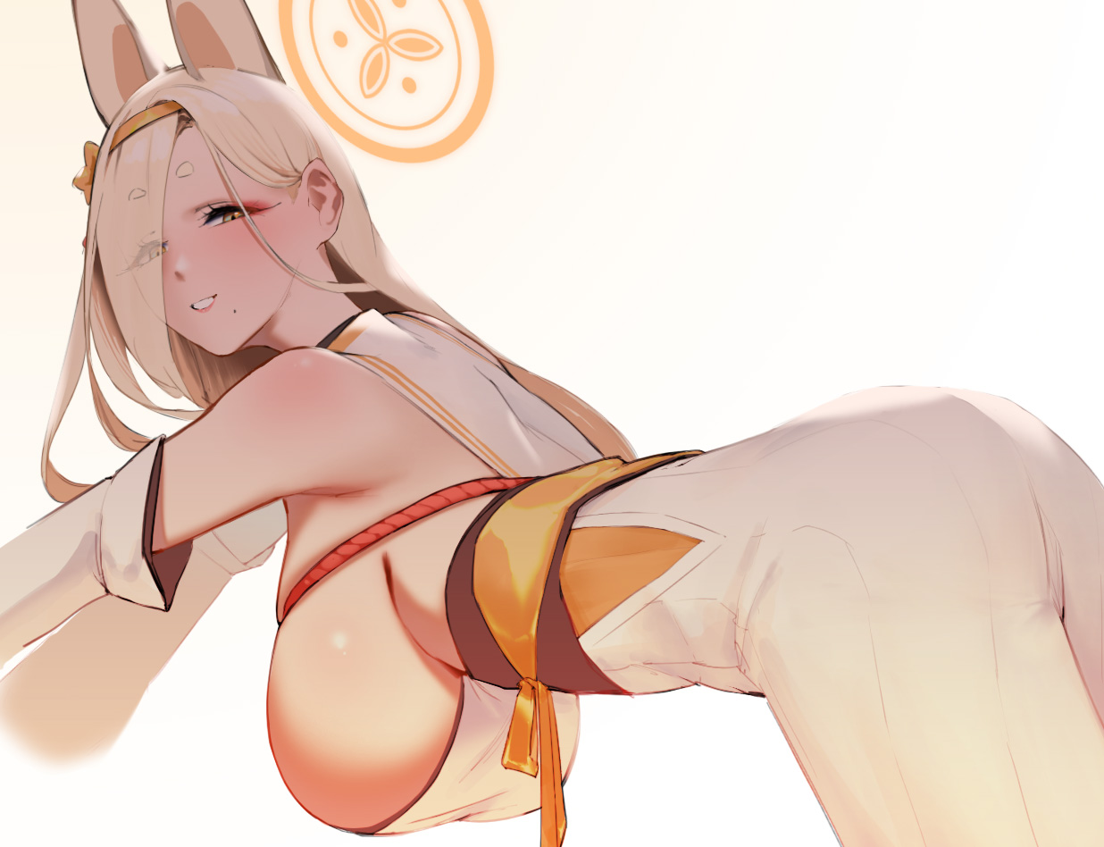 inonice01, kaho (blue archive), blue archive, commentary, 1girl, animal ears, asymmetrical bangs, blonde hair, breasts, detached sleeves, extra ears, eyeshadow, fox ears, grin, hair over one eye, hakama, hakama skirt, halo, hanging breasts, hikimayu, huge breasts, japanese clothes, kimono, leaning forward, long bangs, long hair, looking at viewer, makeup, mole, mole under mouth, orange halo, red eyeshadow, sideboob, sideless kimono, skirt, smile, solo, thick eyebrows, white hakama, white kimono, white skirt, wide sleeves, yellow eyes