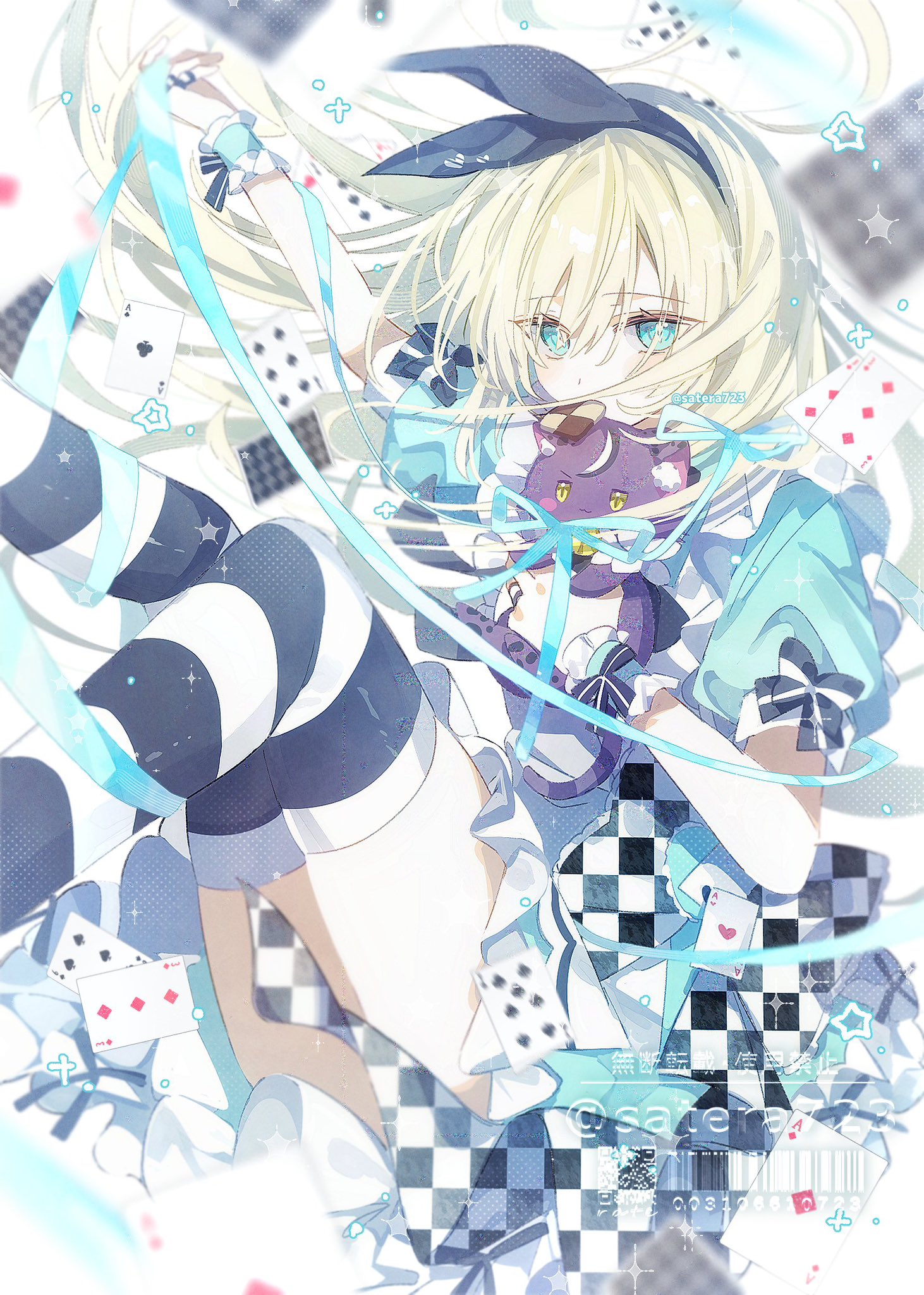 yakinikusakoku, alice (alice in wonderland), cheshire cat (alice in wonderland), alice's adventures in wonderland, hashtag-only commentary, highres, 1girl, aqua bow, aqua eyes, aqua ribbon, arm up, black hairband, blonde hair, bow, card, cat, checkered bow, checkered clothes, cookie, eyes visible through hair, floating hair, food, frilled wristband, hairband, long hair, looking at viewer, playing card, poker, purple cat, ribbon, short sleeves, straight hair, striped clothes, striped thighhighs, swept bangs, thighhighs, thighs
