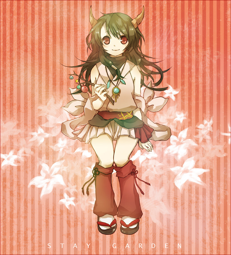 buzz (moi), naga (staygarden), ryuujin naga, bad id, bad pixiv id, detached sleeves, green hair, horns, japanese clothes, long hair, red eyes, skirt, smile, solo, tabi