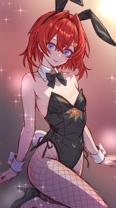 mikan mizu, ange katrina, nijisanji, commentary request, 1girl, alternate costume, animal ear hairband, animal ears, armpit crease, bare shoulders, black bow, black bowtie, black hairband, black leotard, black shoes, blue eyes, blush, bow, bowtie, breasts, brown background, closed mouth, crossed bangs, detached collar, fake animal ears, fake tail, fishnet pantyhose, fishnets, foot out of frame, gradient background, grey background, hair between eyes, hair intakes, hair ornament, hairband, high heels, leg up, leotard, lips, looking at viewer, medium hair, multicolored eyes, pantyhose, playboy bunny, purple eyes, rabbit ear hairband, rabbit ears, rabbit tail, shoes, sketch, small breasts, smile, solo, sparkle, strapless, strapless leotard, tail, triangle hair ornament, two-tone eyes, virtual youtuber, wrist cuffs