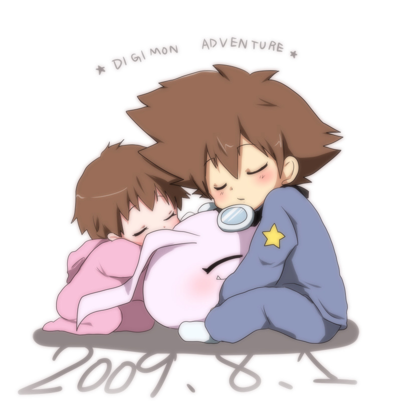 marimo danshaku, koromon, yagami hikari, yagami taichi, digimon, digimon adventure, bad id, bad pixiv id, 00s, 1boy, 1girl, 2009, aged down, blush, brother and sister, brown hair, closed eyes, digimon (creature), goggles, siblings, sleeping
