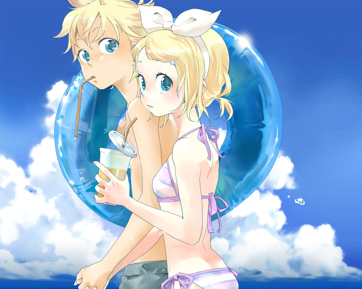 utako, kagamine len, kagamine rin, vocaloid, bad id, bad pixiv id, 1boy, 1girl, bikini, blonde hair, blue eyes, brother and sister, cloud, day, drink, drinking straw, drinking straw in mouth, hair ribbon, hetero, holding hands, innertube, ribbon, siblings, string bikini, swim ring, swimsuit, tan, twins