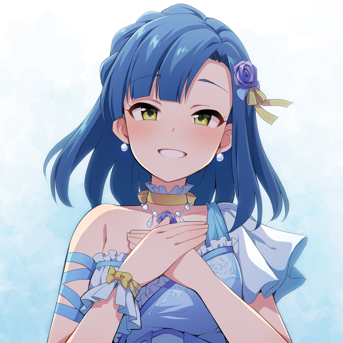 uccow, nanao yuriko, idolmaster, idolmaster million live!, commentary request, highres, revision, 1girl, blue background, blue dress, blue hair, blush, choker, collarbone, dress, flower, frilled dress, frills, gradient background, green eyes, hair flower, hair ornament, hands up, looking at viewer, own hands together, parted bangs, purple flower, purple rose, rose, single-shoulder dress, single sleeve, smile, solo, upper body, white background, yellow choker
