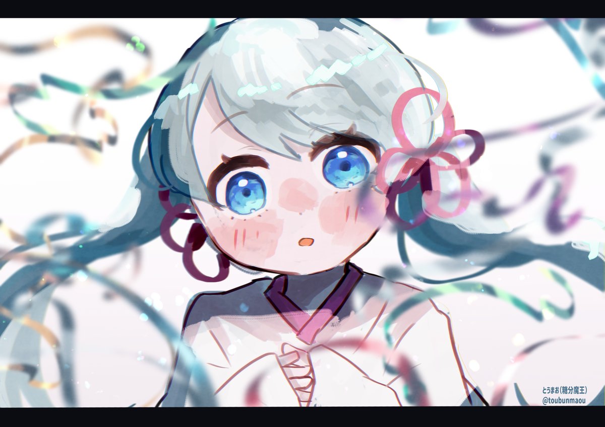 coeiroink, utau, commentary request, 1girl, artist name, blue eyes, blunt bangs, blurry, blurry foreground, blush, floating hair, flower knot, grey hair, hair ribbon, japanese clothes, kimono, open mouth, ribbon, simple background, sleeves past wrists, solo, streamers, swept bangs, toubunmaou, tsukuyomi-chan, twintails, twitter username, white background, white kimono, wide-eyed, wide sleeves