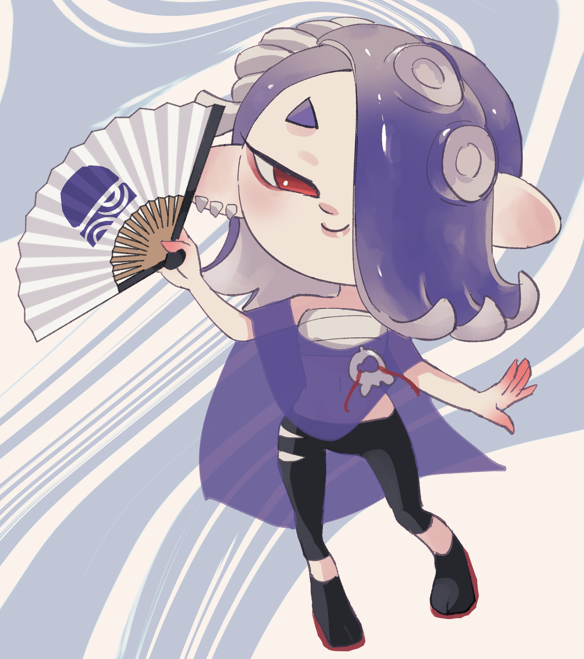 kazunoko (kazunoko329), shiver (deep cut outfit) (splatoon), shiver (splatoon), nintendo, splatoon (series), splatoon 3, commentary request, highres, 1girl, abstract background, black pants, blue background, blue shawl, chest sarashi, closed mouth, deformed, earrings, full body, hair over one eye, hairband, hand fan, holding, holding fan, jewelry, long hair, multiple earrings, octoling, pants, print fan, red eyes, sarashi, shawl, short eyebrows, smile, solo, standing, tabi, tentacle hair, thick eyebrows, tooth earrings, two-tone background, white background, white hairband