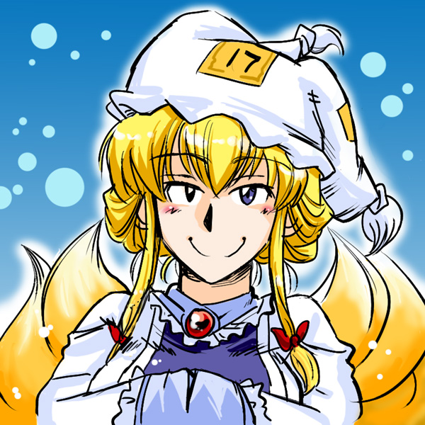 azuki osamitsu, yakumo ran, yakumo yukari, touhou, 1girl, animal hat, blonde hair, blue background, cosplay, female focus, hands in opposite sleeves, hat, heterochromia, mob cap, multiple tails, ribbon, smile, solo, tail, tassel, yakumo ran (cosplay)