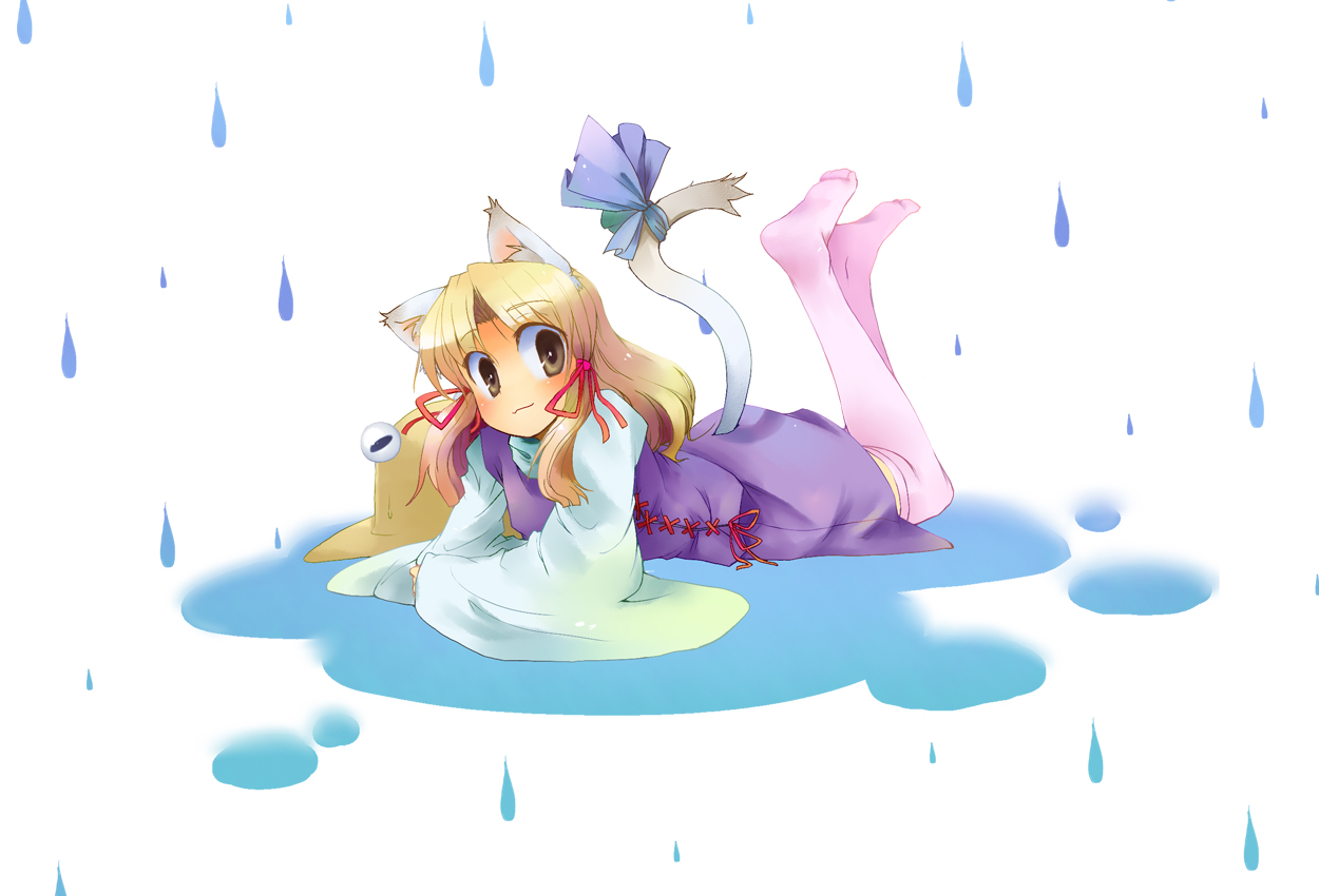 rotan, moriya suwako, touhou, 1girl, :3, animal ears, arm support, blonde hair, brown hair, cat ears, cat girl, cat tail, feet, female focus, hair ribbon, hat, kemonomimi mode, legs up, long sleeves, lying, on stomach, puddle, rain, ribbon, short hair, simple background, sleeves past wrists, smile, solo, tail, tail ornament, tail ribbon, unworn hat, unworn headwear, water drop, wide sleeves