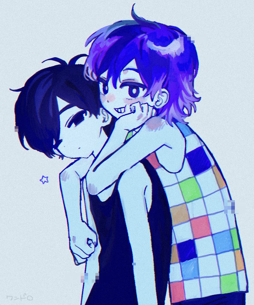 rou (h s sinrin), kel (headspace) (omori), kel (omori), omori (omori), omori, 2boys, antenna hair, black eyes, black hair, black tank top, blush, bright pupils, checkered clothes, double-parted bangs, grey background, grin, hair between eyes, looking at viewer, male focus, multiple boys, one eye closed, open mouth, purple eyes, purple hair, short hair, simple background, smile, tank top, teeth, white pupils