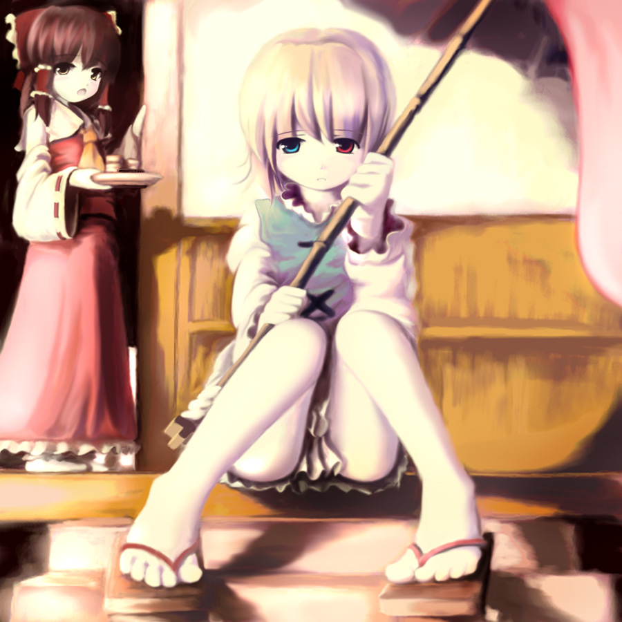 tsubasa (abchipika), hakurei reimu, tatara kogasa, touhou, 2girls, feet, female focus, geta, heterochromia, karakasa obake, multiple girls, umbrella