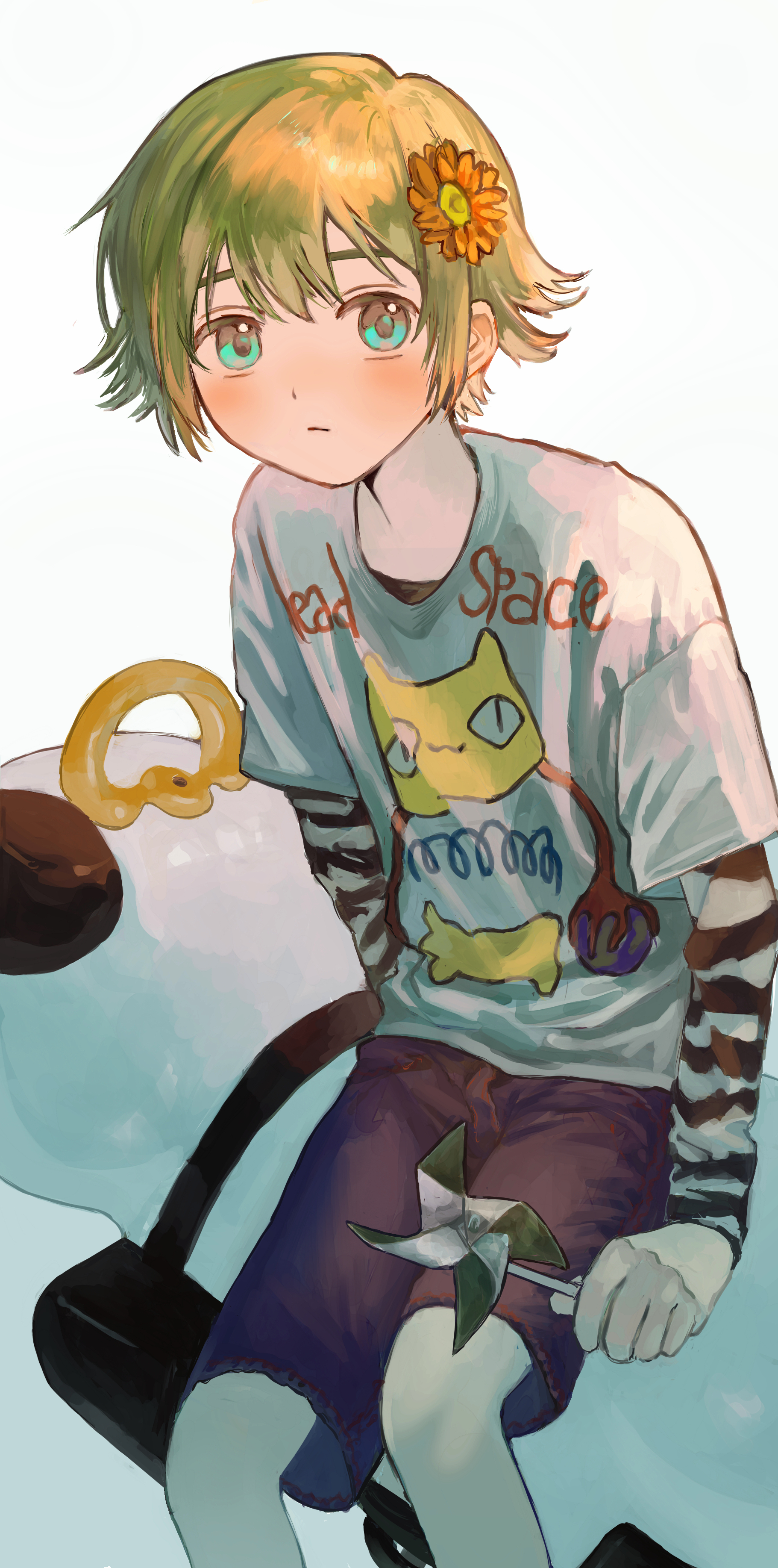 kanaraki, basil (faraway) (omori), basil (omori), experiment 667 (omori), omori, absurdres, commentary request, highres, 1boy, androgynous, bishounen, black shorts, blonde hair, blue eyes, blush, closed mouth, flower, hair flower, hair ornament, holding, holding pinwheel, long sleeves, looking at viewer, male focus, orange flower, pinwheel, shirt, short hair, short sleeves, shorts, sitting, solo, trap, white shirt