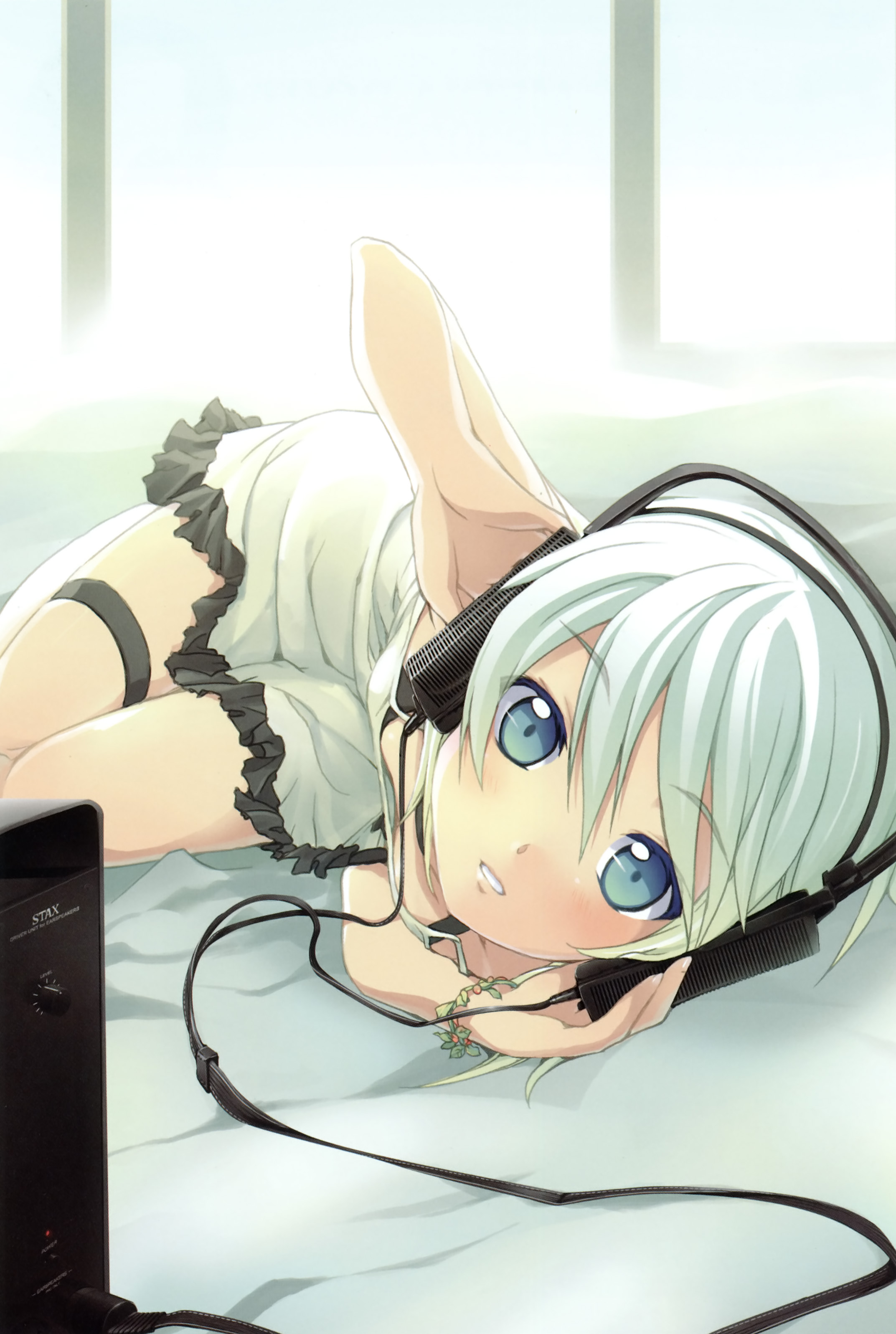 minamura haruki, original, stax, absurdres, highres, scan, 1girl, amplifier, blue eyes, bracelet, downblouse, female focus, green eyes, hand on own ear, headphones, jewelry, listening to music, looking at viewer, lying, on side, short hair, solo, thigh strap, white hair