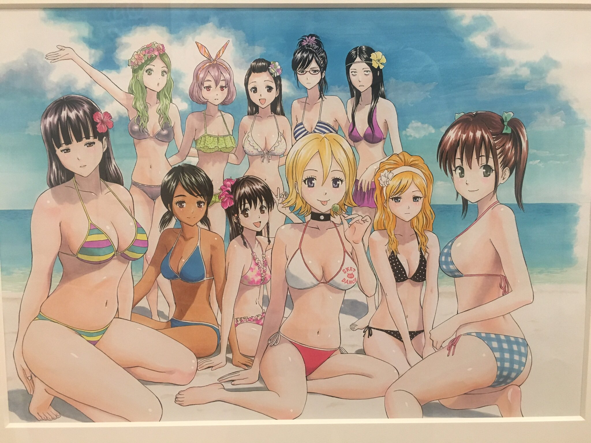 shinohara kenta, agata saaya, asahina kikuno, azuki miho, itou kumi, kanou arisa, kibitsu momoka, morishita koma, onizuka hime, takahashi chiaki (sket dance), unyuu mimori, usami hani, yuuki reiko, sket dance, highres, third-party source, beach, bikini, black hair, blonde hair, breasts, choker, flower, head wreath, hibiscus, low twintails, multiple girls, quecchon (sket dance), sitting, standing, swimsuit, tan, twintails, wariza