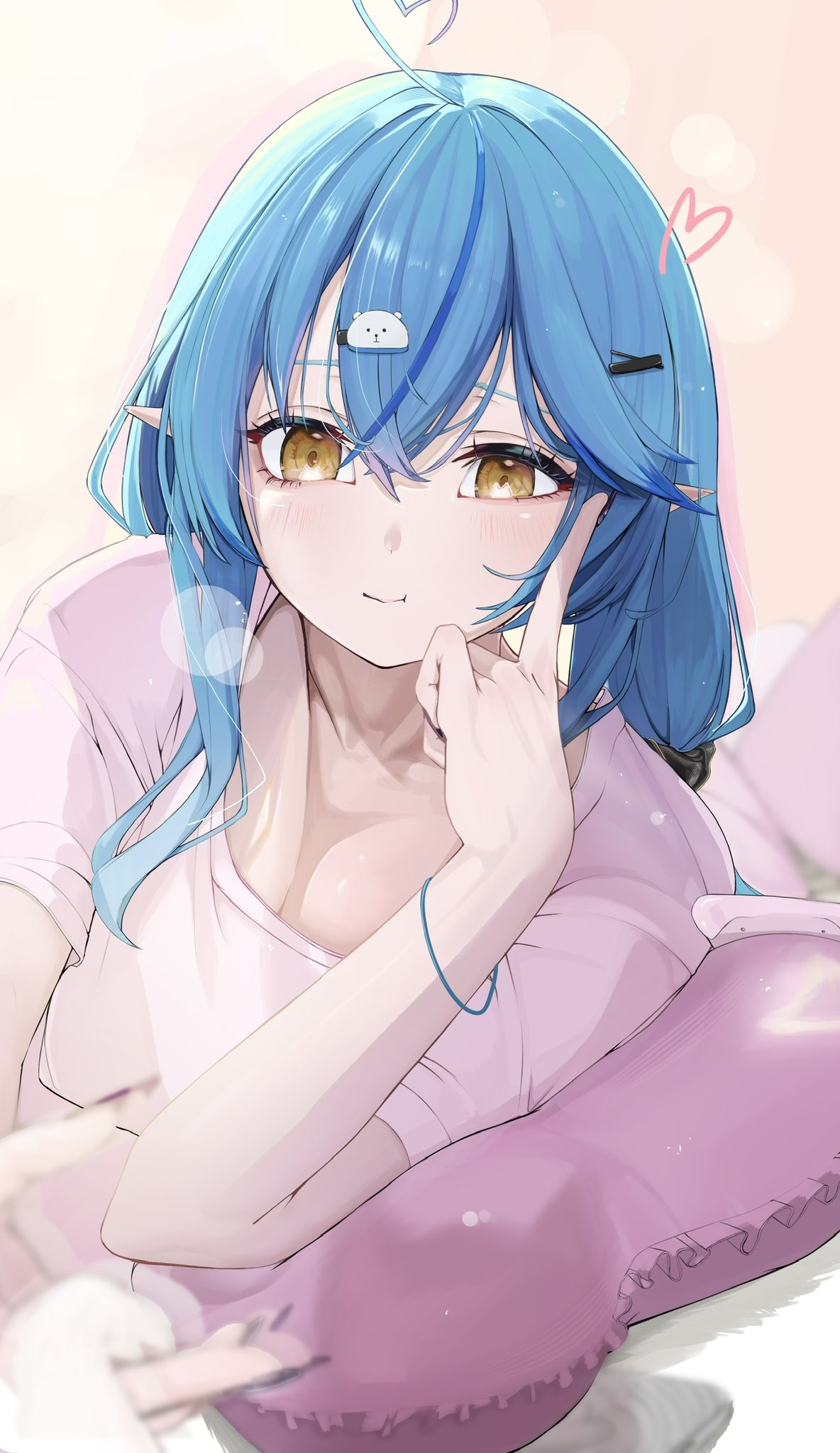yukihana lamy, hololive, hashtag-only commentary, highres, 1girl, ahoge, blue hair, breasts, cleavage, closed mouth, double-parted bangs, edge ill, hair between eyes, hair ornament, hand up, heart, heart ahoge, index finger raised, long hair, looking at viewer, multicolored hair, pillow, pink shirt, pointy ears, shirt, short sleeves, smile, solo, streaked hair, upper body, virtual youtuber, yellow eyes
