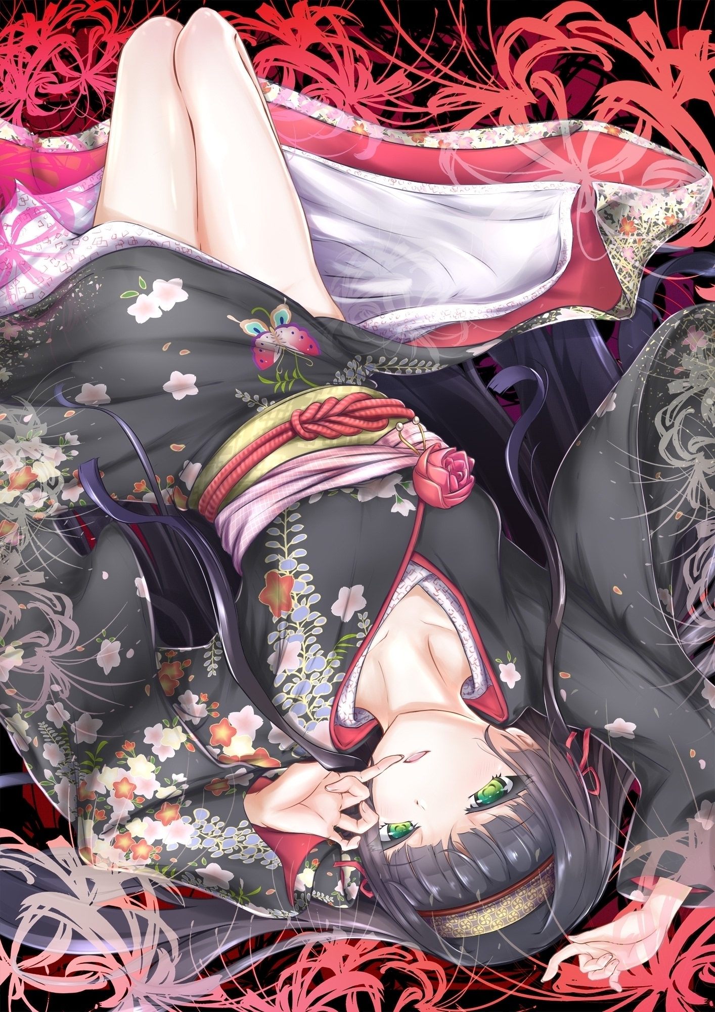 kirituka yuuka, renge (bishoujo mangekyou), bishoujo mangekyou: kotowari to meikyuu no shoujo, bishoujo mangekyou (series), commentary request, highres, 1girl, black hair, black kimono, breasts, finger to mouth, floral print, floral print kimono, green eyes, japanese clothes, kimono, long hair, looking at viewer, lying, on back, parted lips, petite, print kimono, small breasts, solo