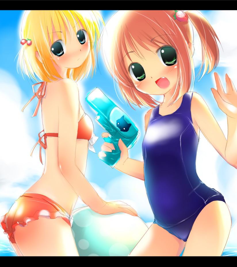 uya (munyu), tina (paperman), paper man, bad id, bad pixiv id, ass, blonde hair, blue eyes, blush, brown hair, fang, flat chest, green eyes, one-piece swimsuit, school swimsuit, short hair, swimsuit, twintails, water gun
