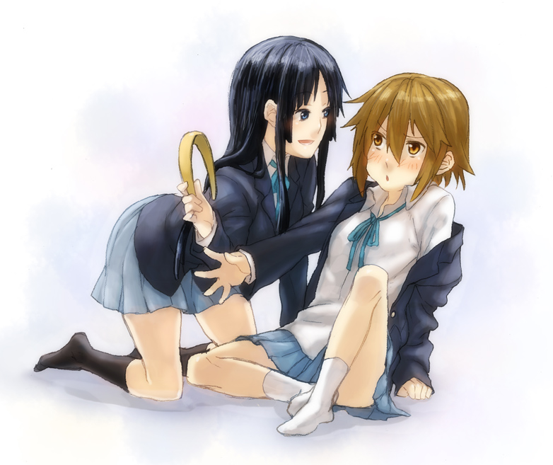 fukutarou (enji127), akiyama mio, tainaka ritsu, k-on!, 00s, 2girls, all fours, alternate hairstyle, black hair, blue eyes, brown eyes, brown hair, hair down, hairband, long hair, multiple girls, school uniform, short hair, socks, unworn hairband, unworn headwear