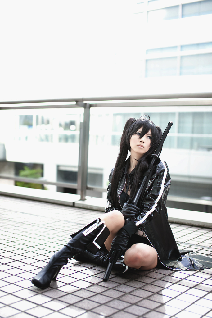 shera, black rock shooter, photo (medium), black hair, black rock shooter (cosplay), cosplay, sword, twintails, weapon
