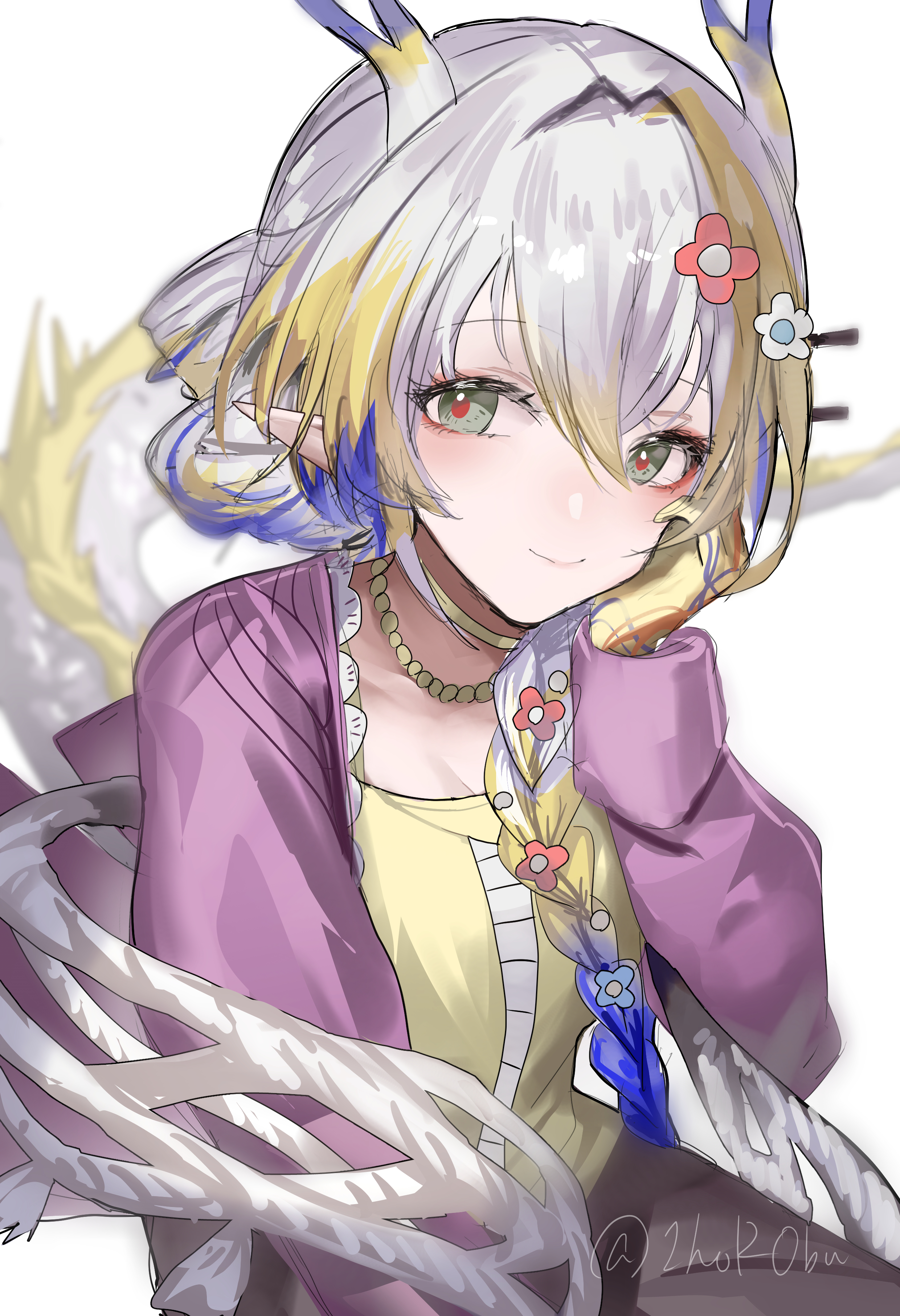 horobu, shu (arknights), shu (spring feast) (arknights), arknights, absurdres, highres, 1girl, blonde hair, blue hair, braid, camisole, choker, coat, colored extremities, dragon girl, dragon horns, dragon tail, flower, green eyes, grey hair, hair flower, hair ornament, hand on own cheek, hand on own face, horns, looking at viewer, multicolored hair, official alternate costume, pointy ears, purple coat, shawl, smile, solo, streaked hair, tail, twitter username, white shawl, yellow camisole, yellow choker, yellow hands