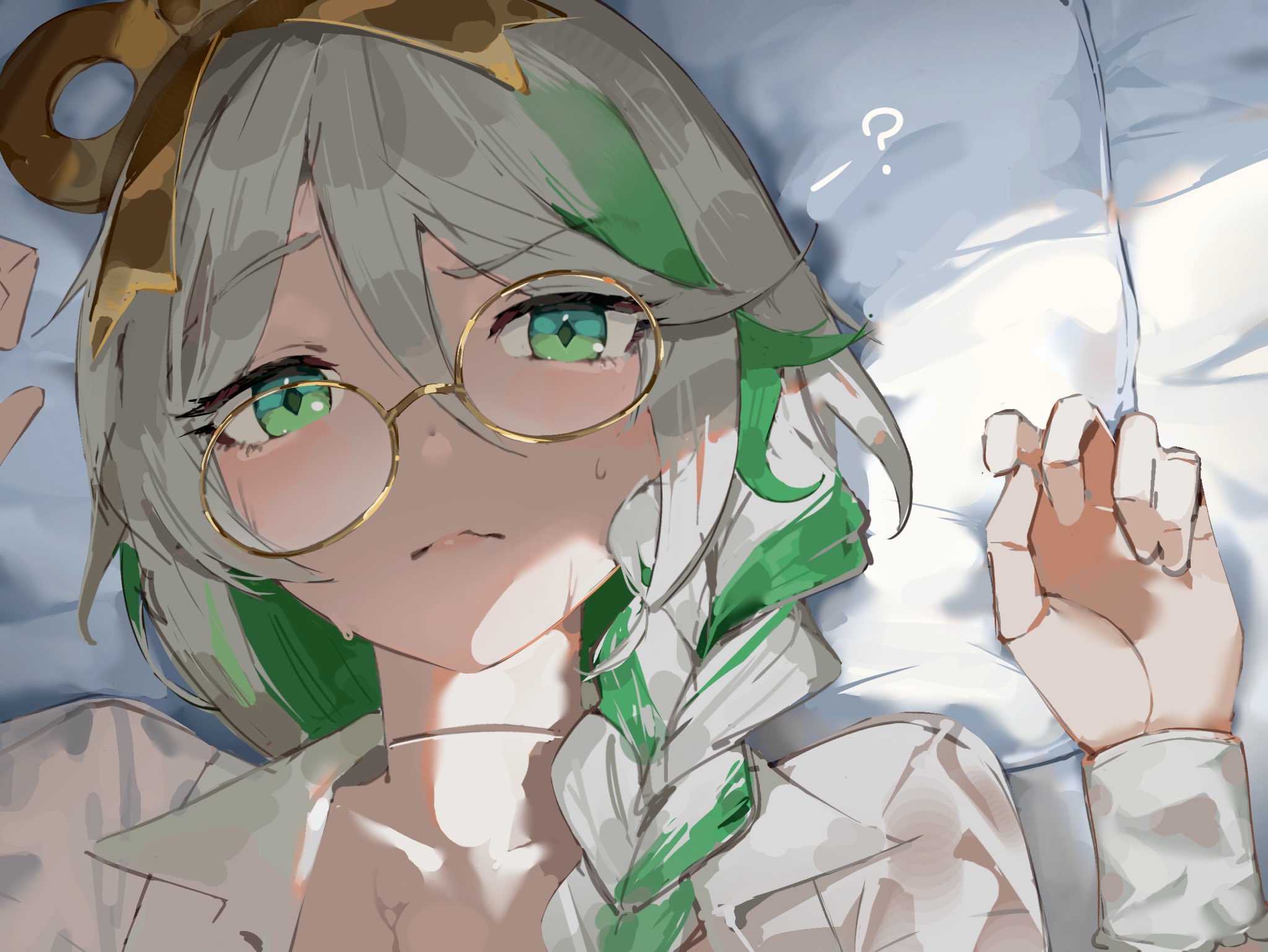 radical highway, cecilia immergreen, hololive, hololive english, commentary, highres, symbol-only commentary, 1girl, ?, braid, close-up, closed mouth, collared shirt, confused, curled fingers, diamond-shaped pupils, diamond (shape), doll joints, green eyes, green hair, hair between eyes, hair ornament, hands up, joints, lying, multicolored eyes, multicolored hair, on back, on bed, pillow, portrait, round eyewear, shirt, side braid, solo, spoken question mark, sweat, symbol-shaped pupils, two-tone hair, virtual youtuber, white hair, white shirt, winding key