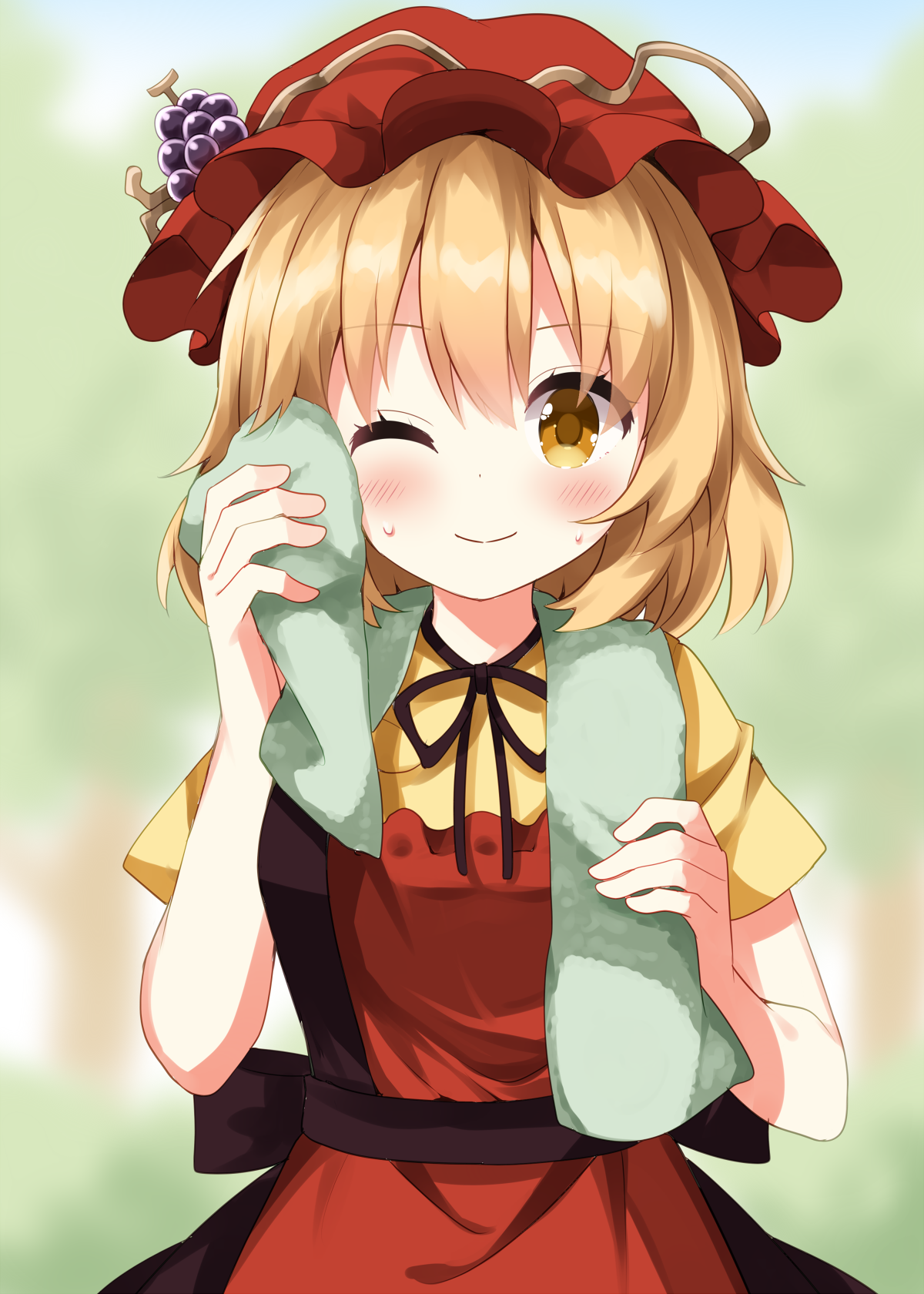 ruu (tksymkw), aki minoriko, touhou, commentary request, highres, 1girl, ;), apron, black ribbon, blush, closed mouth, food-themed hair ornament, grape hair ornament, green background, hair ornament, hat, looking at viewer, mob cap, neck ribbon, one eye closed, red apron, red hat, ribbon, shirt, short hair, short sleeves, smile, solo, sweat, towel, yellow shirt