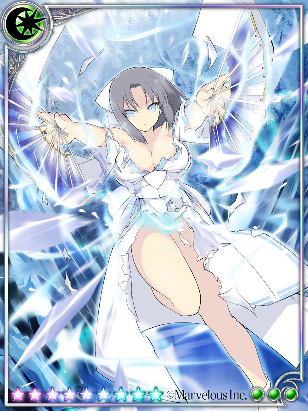 yumi (senran kagura), marvelous, senran kagura, senran kagura new wave, senran kagura shinovi versus, highres, 1girl, attack, bare shoulders, blue eyes, blush, bow, breasts, card (medium), cleavage, closed mouth, collarbone, convenient censoring, copyright name, cryokinesis, dual wielding, energy, folding fan, grey hair, hair bow, hand fan, holding, holding fan, ice, japanese clothes, kimono, large breasts, looking at viewer, low neckline, obi, open mouth, paper fan, ribbon-trimmed kimono, ribbon trim, sash, short hair, smile, socks, solo, standing, standing on one leg, striped bow, tabi, torn clothes, torn kimono, torn sleeves, v-shaped eyebrows, white bow, white kimono, white socks