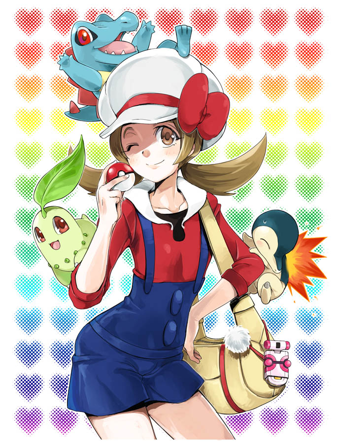 futou ryouko, chikorita, cyndaquil, lyra (pokemon), totodile, nintendo, pokemon, pokemon hgss, holding up, 00s, 1girl, :d, ;), bag, blush, bow, breasts, brown eyes, brown hair, buttons, closed eyes, collared shirt, contrapposto, cowboy shot, fire, flipped hair, gen 2 pokemon, gradient background, halftone, halftone background, hand on own hip, hat, hat bow, hat ribbon, heart, heart background, holding, holding poke ball, leaf, light smile, long sleeves, newsboy cap, one eye closed, open mouth, overalls, poke ball, poke ball (basic), pokedex, pokemon (creature), pom pom (clothes), red bow, red eyes, red ribbon, ribbon, sharp teeth, shirt, short twintails, small breasts, smile, standing, starter pokemon trio, sweatdrop, teeth, thighhighs, twintails, wink