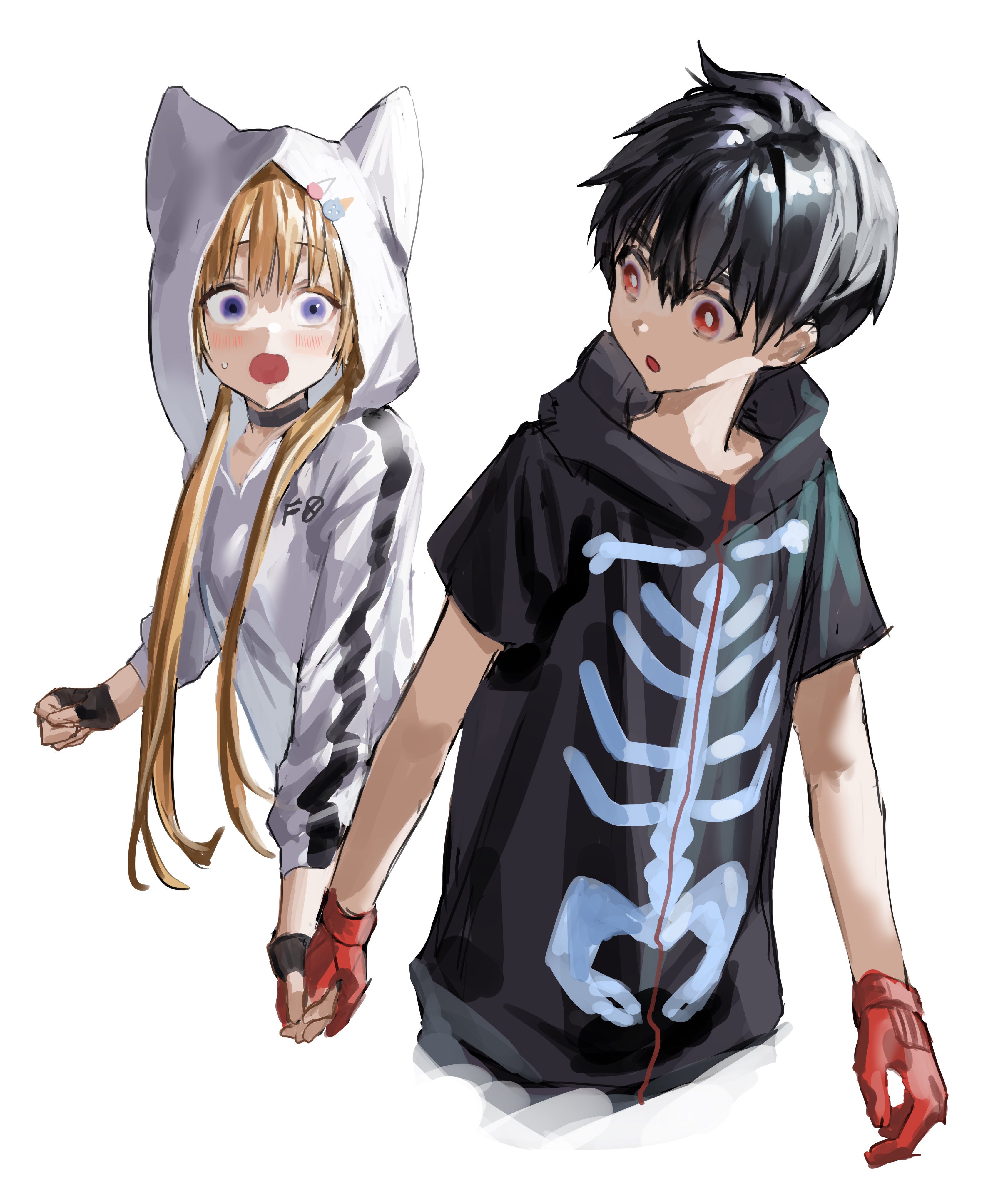 chamuring, kon (kemono jihen), kusaka kabane, kemono jihen, absurdres, commentary request, highres, korean commentary, 1boy, 1girl, black hair, black jacket, blue eyes, bright pupils, brown hair, chibi, chibi only, gloves, hetero, holding hands, jacket, long hair, open mouth, red eyes, red gloves, short hair, simple background, skeleton print, white background, white pupils