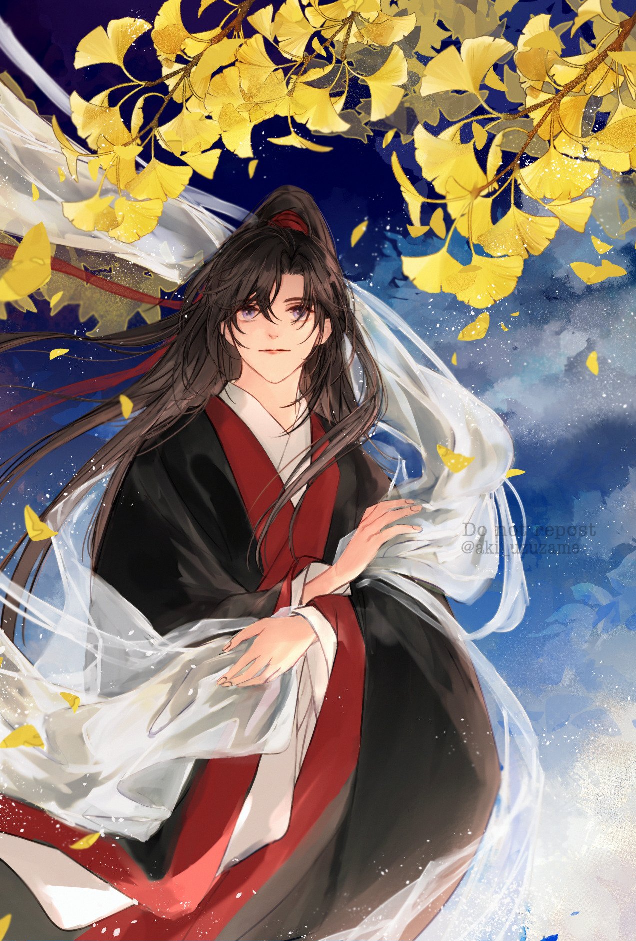 wei wuxian, modao zushi, commentary request, highres, 1boy, aki uzuzame, autumn leaves, black hair, black hanfu, blue sky, branch, brown hair, chinese clothes, closed mouth, cloud, crossed arms, day, falling leaves, ginkgo leaf, hagoromo, hair ribbon, hanfu, high ponytail, leaf, light particles, long hair, long sleeves, looking at viewer, male focus, outdoors, parted lips, ponytail, purple eyes, red ribbon, ribbon, robe, shawl, sky, smile, solo, standing, twitter username, upper body, very long hair, watermark, white shawl, wide sleeves, wind