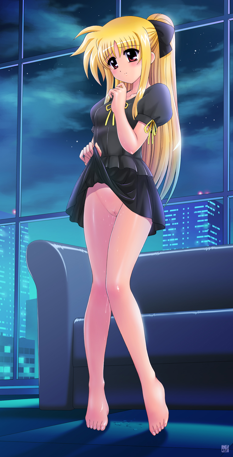 kamogawa tanuki, fate testarossa, lyrical nanoha, mahou shoujo lyrical nanoha, highres, 00s, 1girl, barefoot, blonde hair, blush, city, cleft of venus, clothes lift, couch, feet, female focus, flat chest, long hair, long legs, night, night sky, no panties, ponytail, pussy, pussy juice, red eyes, ribbon, skirt, skirt lift, sky, solo, uncensored