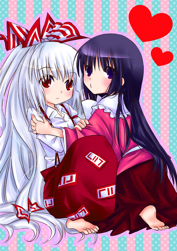 ogakuru, fujiwara no mokou, houraisan kaguya, touhou, silver hair, 2girls, barefoot, black hair, bow, feet, female focus, hair bow, hair ribbon, long hair, multiple girls, purple eyes, red eyes, ribbon, suspenders
